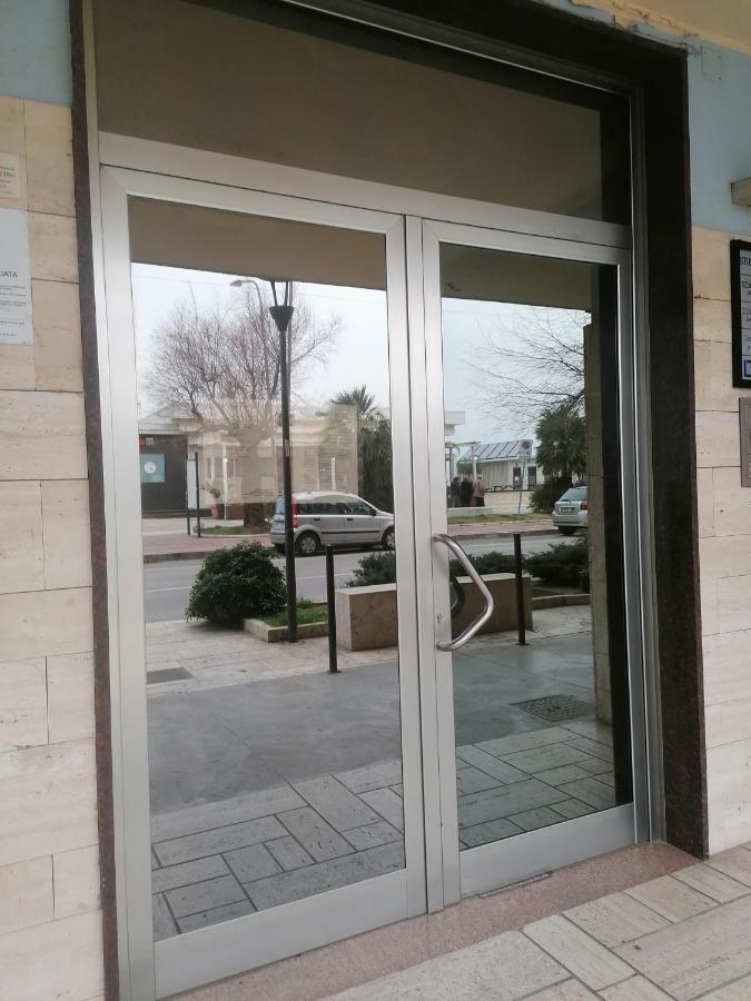Love House - Apartment On The Beach Pescara Ngoại thất bức ảnh